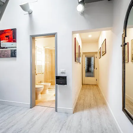 Yid Donatello Con Terrazzo דירה *