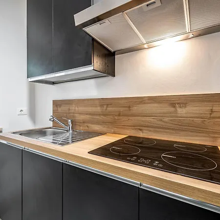 Yid Donatello Con Terrazzo Apartamento